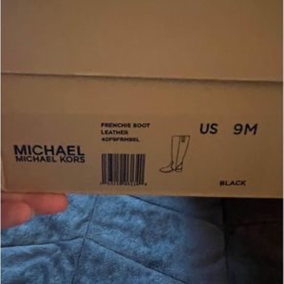 Michael Kors Black Boots - New - size 9 - Picture 3 of 3